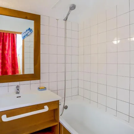 Apartment Rond Point Des Pistes - Val Claret-12 By Interhome