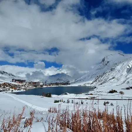 Apartment Rond Point Des Pistes - Val Claret-12 By Interhome *